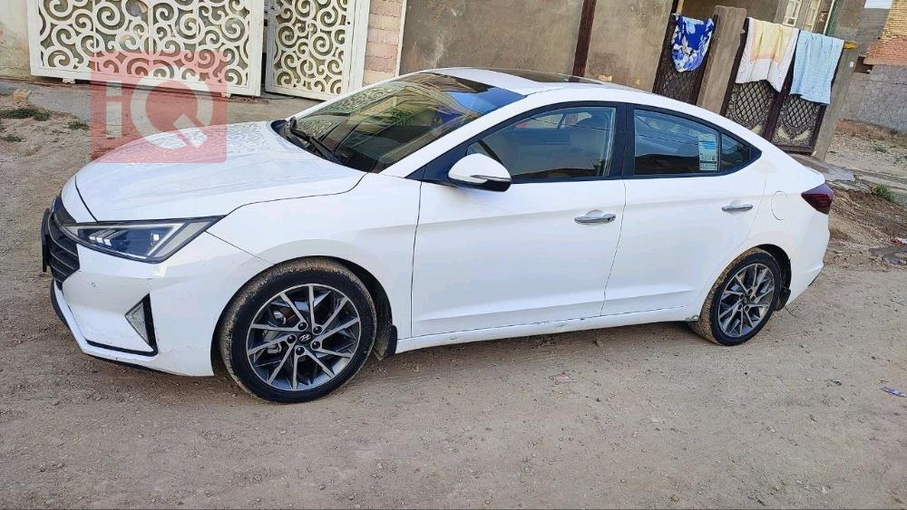 هيونداي النترا